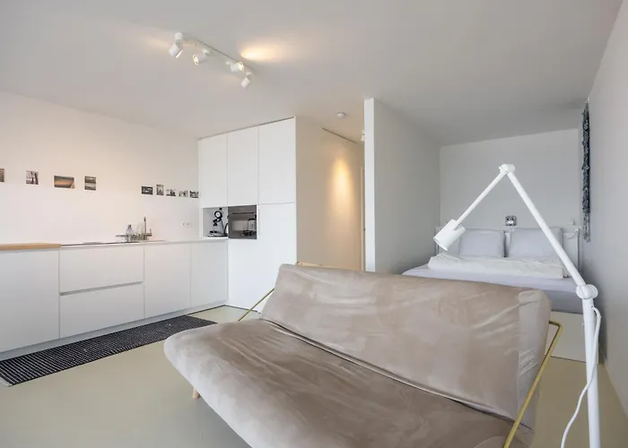 Lecomte - The Shoreline Experience Premium 184 * Ostend