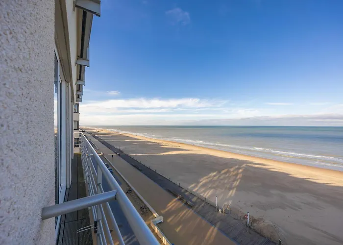 Lecomte - The Shoreline Experience Premium 184 Apartment